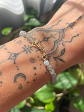 Load image into Gallery viewer, Zodiac gem bracelets