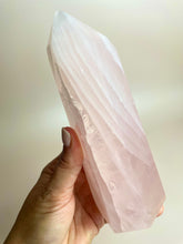 Load image into Gallery viewer, Rose Quartz Tower (RQT4)