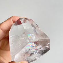 Load image into Gallery viewer, Clear Quartz medium generator (CQM4)
