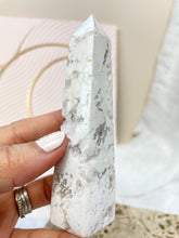Load image into Gallery viewer, White PLume Druzy Agate Tower Crystals Sydney Australia