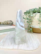 Load image into Gallery viewer, Druzy Agate Obelisk Tower Crystals Sydney Australia