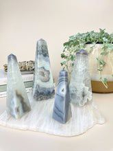 Load image into Gallery viewer, Druzy Agate Obelisk Tower Crystals Sydney Australia
