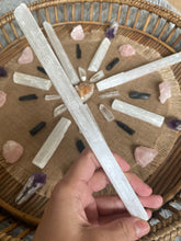 Load image into Gallery viewer, Selenite stick 20-22cm