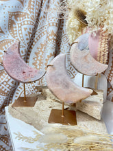 Load image into Gallery viewer, Pink Amethyst Moon with gold stand (PAM5)