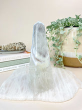 Load image into Gallery viewer, Druzy Agate Obelisk Tower Crystals Sydney Australia