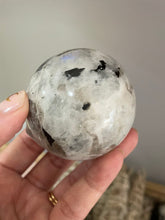 Load image into Gallery viewer, Moonstone sphere (MS5)