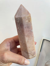 Load image into Gallery viewer, Pink Amethyst Orbicular generator (PAG4)