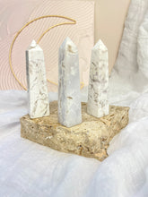 Load image into Gallery viewer, White PLume Druzy Agate Tower Crystals Sydney Australia