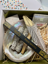 Load image into Gallery viewer, Cleansing gift packs