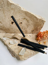 Load image into Gallery viewer, Breu Resin Incense sticks
